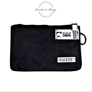 Vaultz Locking 5x8 Medicine Pouch - BLACK